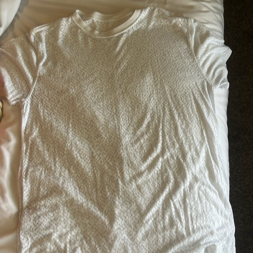 lululemon shirt
